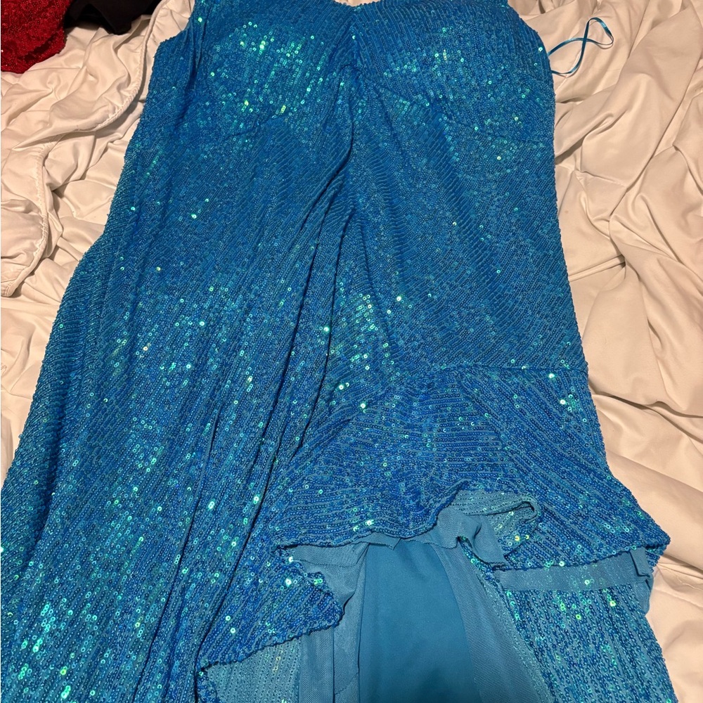 Morgan & Co. Elegant Blue Dress